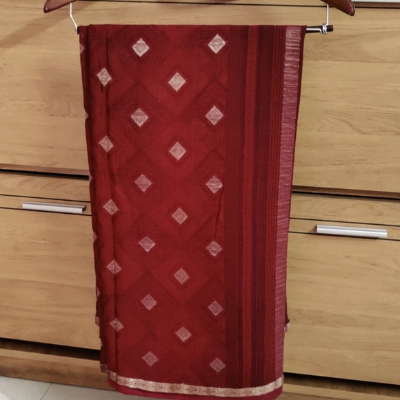 Other - Pure Georgette Saree